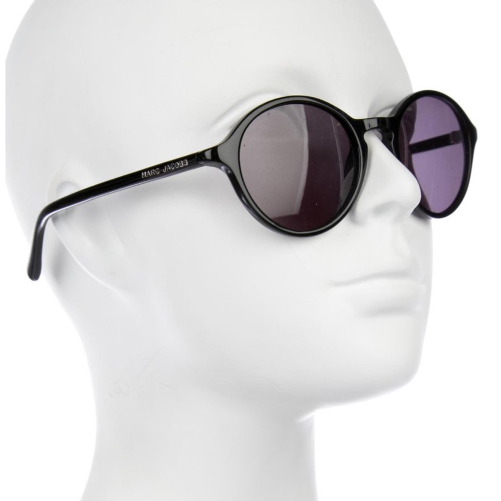Marc Jacobs Round Sunglasses w/Logo Engravings EUC